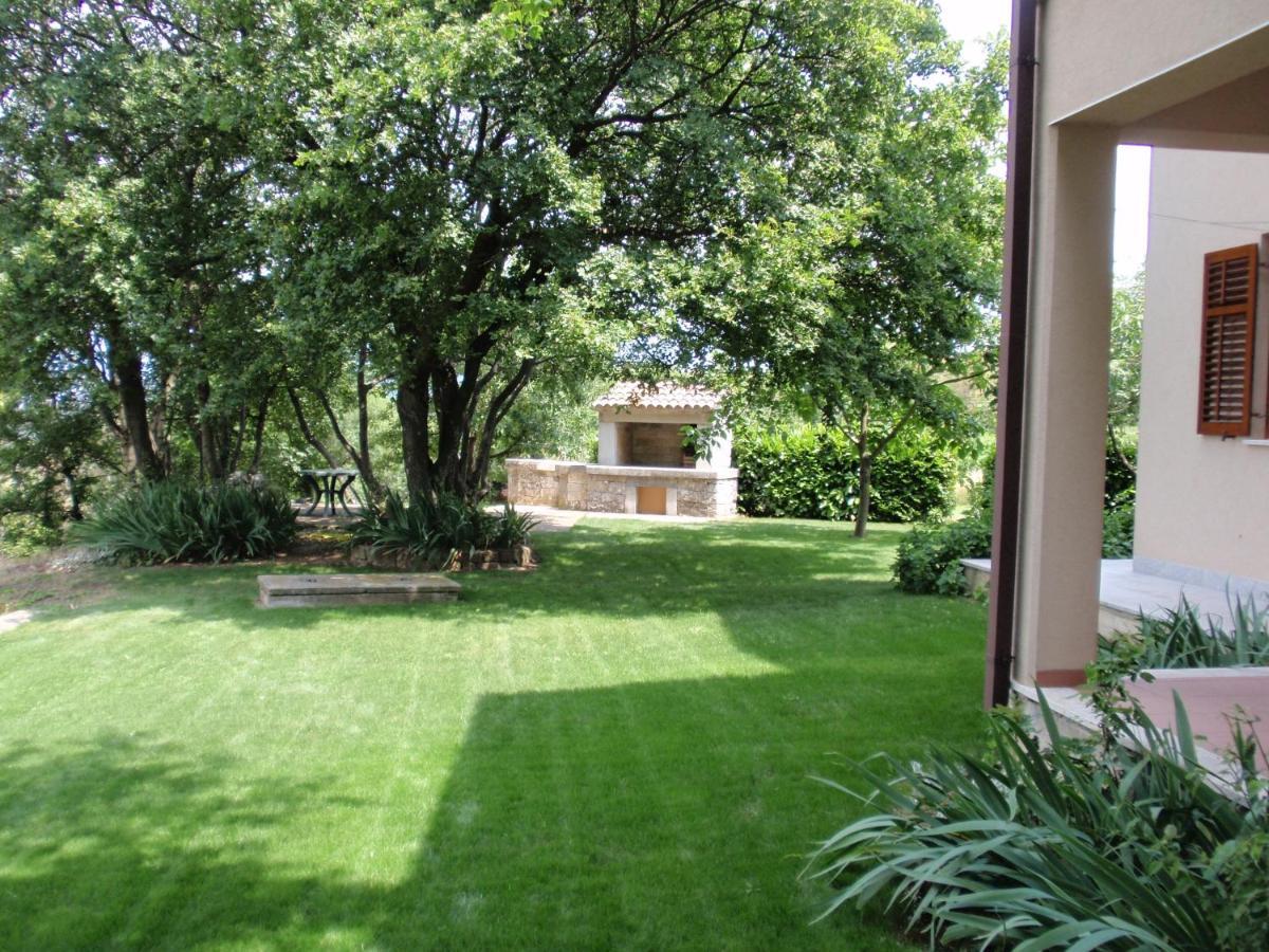 Apartments With A Parking Space Presika, Labin - 7390 Εξωτερικό φωτογραφία